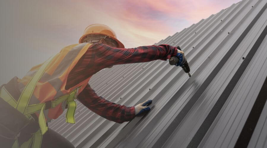 Professional gutter cleaning in Festus, MO